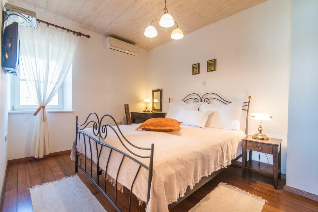 Villa Maruka Supetar Ngoại thất bức ảnh